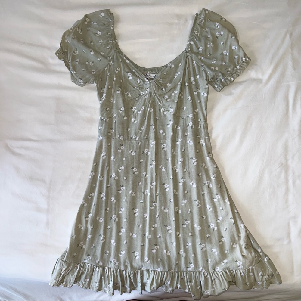 Hollister flowery dresss